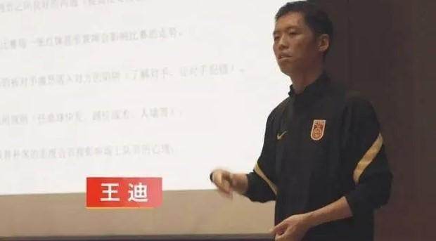 1629857214480002913.jpg wd.jpg